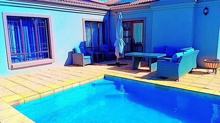 5 On Dana Villa Port Elizabeth